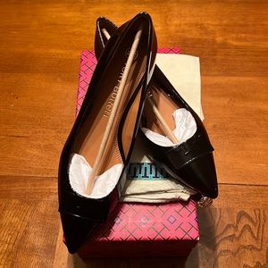 Tory Burch 20 MM Pointy Toe Flat Patent Leather